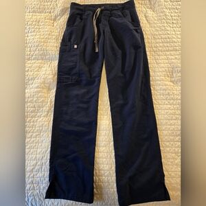 Figs Kade cargo scrub pants XS navy